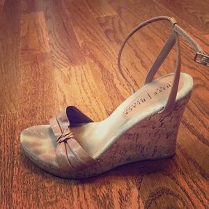 White House black market shoes size 9